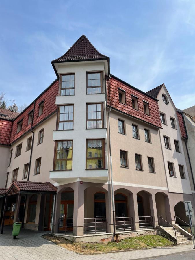 Apartmany U Posty Jachymov Ngoại thất bức ảnh